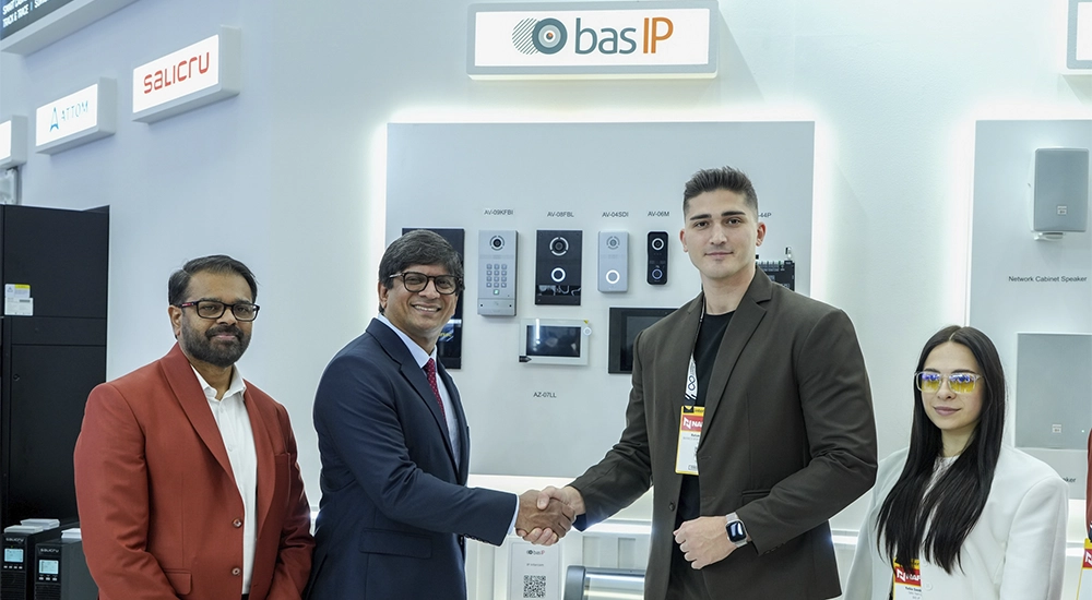 Faisal Mohammed_ CEO of ScreenCheck_ Sanjay Raghunath_ CMD of Centena Group Along with the team