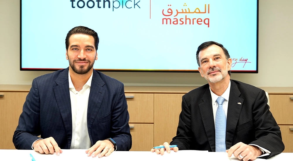 (L-R) Sary Azakir, Co-founder and Chief Growth Officer at Toothpick and Ghazal Al Sakaal, Global Head of Ecosystems and Platform Banking at Mashreq